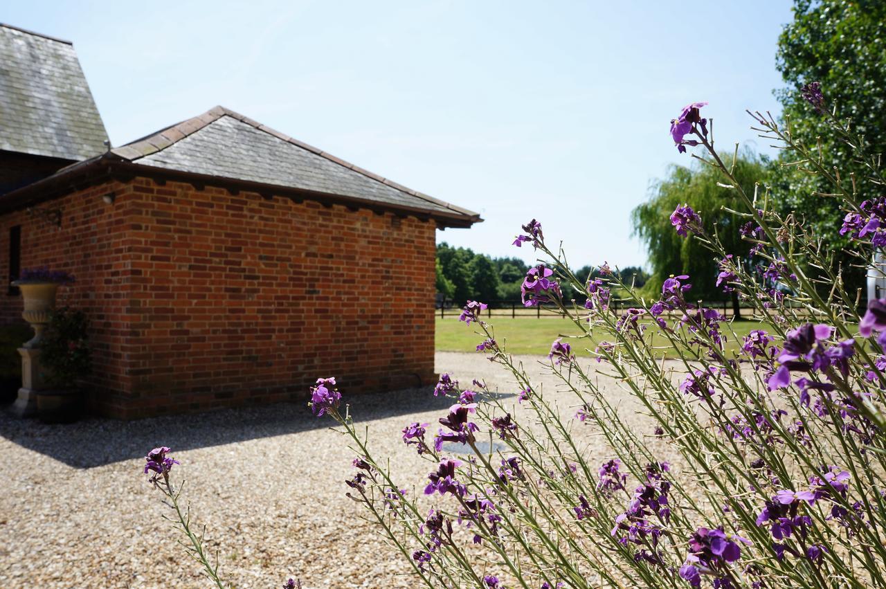 The Olde Barn Bed & Breakfast Lymington Dış mekan fotoğraf