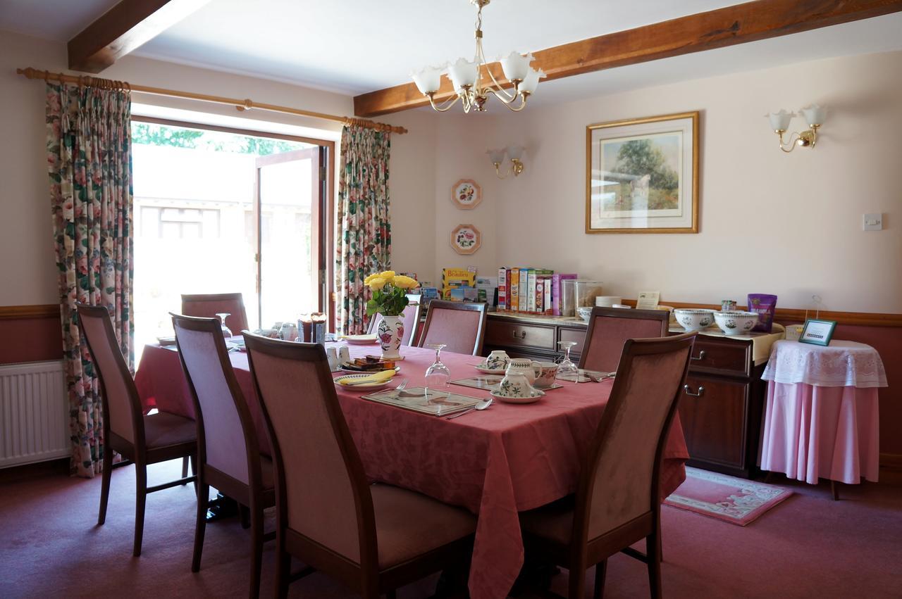 The Olde Barn Bed & Breakfast Lymington Dış mekan fotoğraf