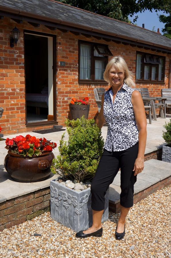 The Olde Barn Bed & Breakfast Lymington Dış mekan fotoğraf